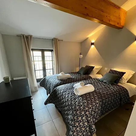 Les Demoiselles De La Tour ! Carcassonne