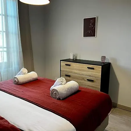 Les Demoiselles De La Tour ! *