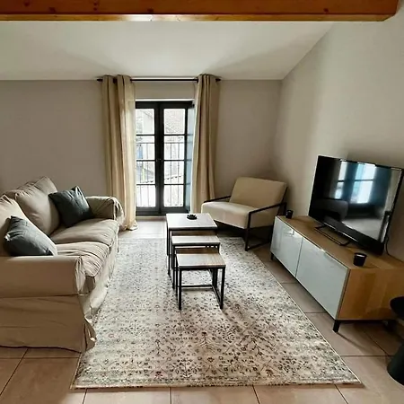 Les Demoiselles De La Tour ! * Carcassonne