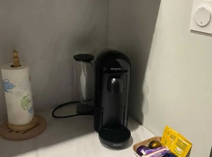 Les Demoiselles De La Tour ! * Carcassonne